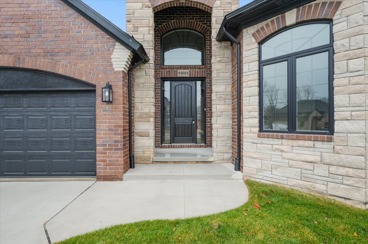 08-24021 Sawgrass Dr-8